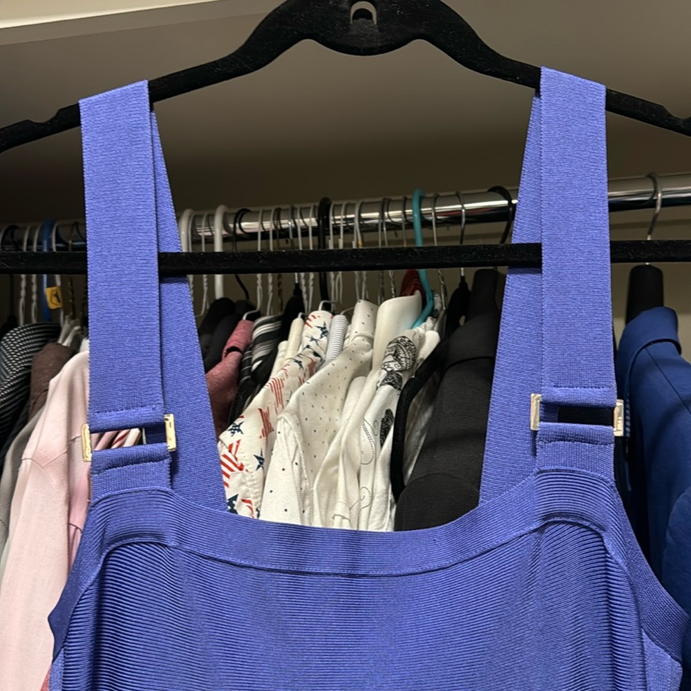 Marciano vibrant blue in medium size